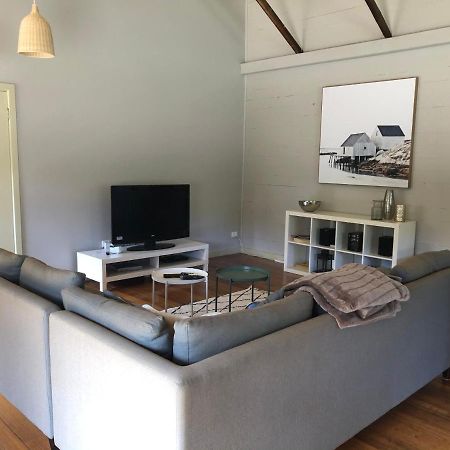 The Old Coolstore - Braeburn Apt Merricks North Экстерьер фото